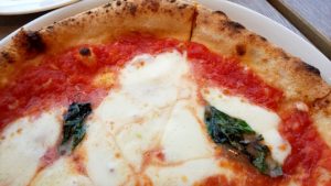 （ららぽーと豊洲　グルメ　ランチ　ピザ）　「Trattoria&Pizzeria LOGIC 豊洲」の「マルゲリータ」