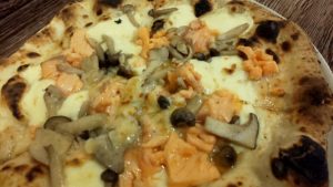（豊洲　グルメ　ランチ　ピザ）　「豊洲ピッツァバル GIRASOLE」のランチのピザセット（ロザルバ）
